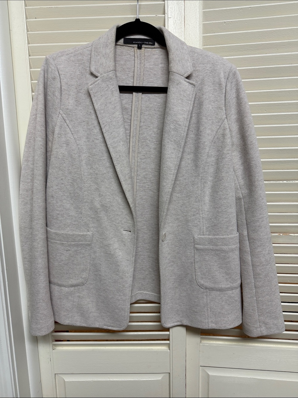 Amanda & Chelsea Light Gray Open-Front Knit Blazer